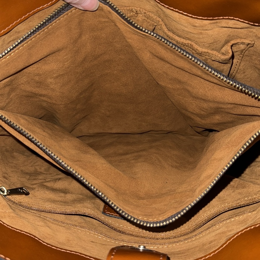 Patricia Nash leather tote with dust bag - Picture 16 of 17